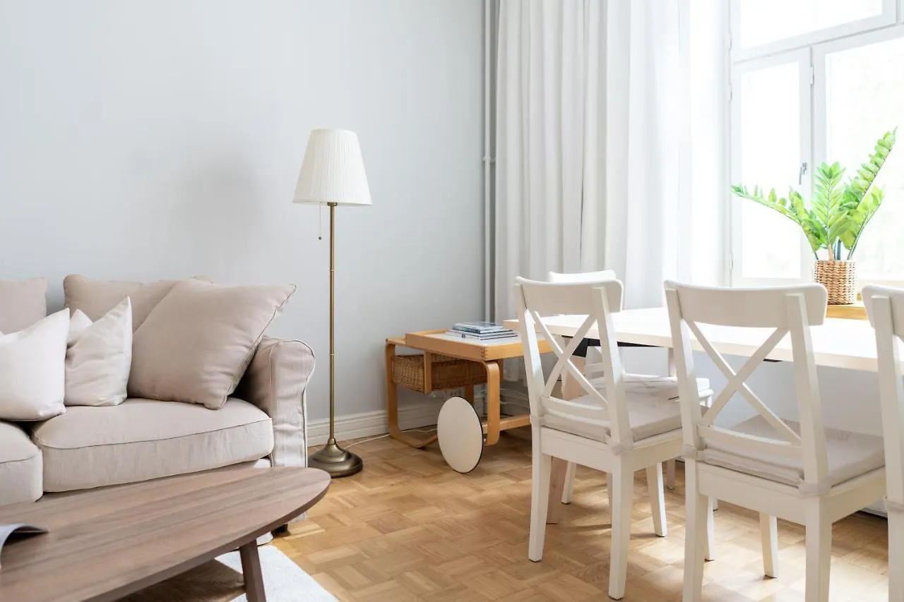 Apartment Kaunis Ja Rauhallinen Kaksio Hyvalla Sijainnilla Helsinki